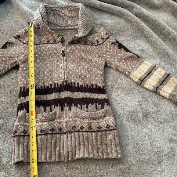 Aritzia Taupe and Black Patterned Reindeer Cardigan - Picture 8 of 8